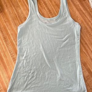 Stretchy tank
